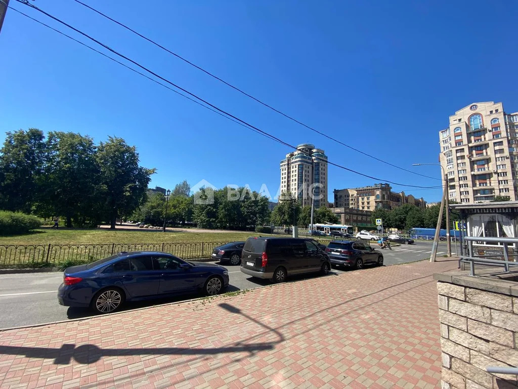 Санкт-Петербург, улица Нахимова, д.20, 3-комнатная квартира на продажу - Фото 1