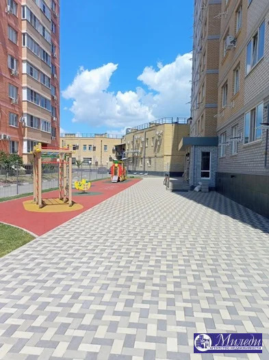 Продажа квартиры, Батайск, ул. Коммунистическая - Фото 0