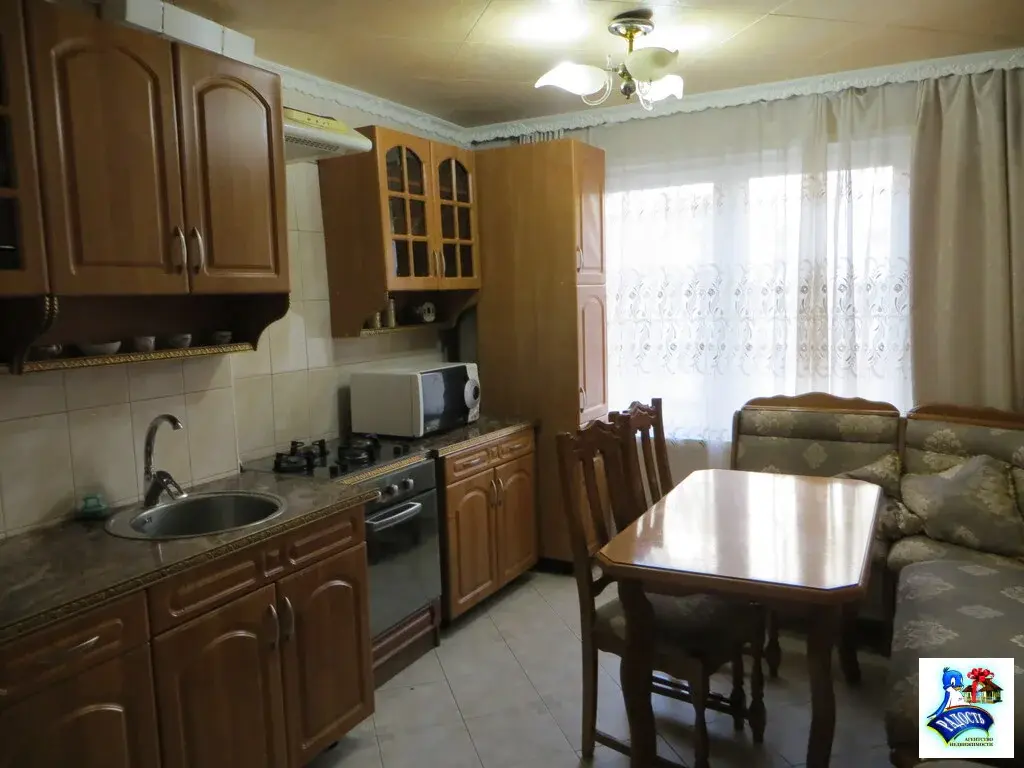 Продам трешку с ремотом и мебелью рядом с набережной. - Фото 18