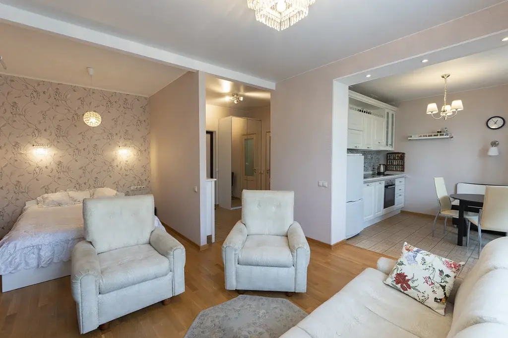 Продам просторную 1-ком. квартиру - Фото 3