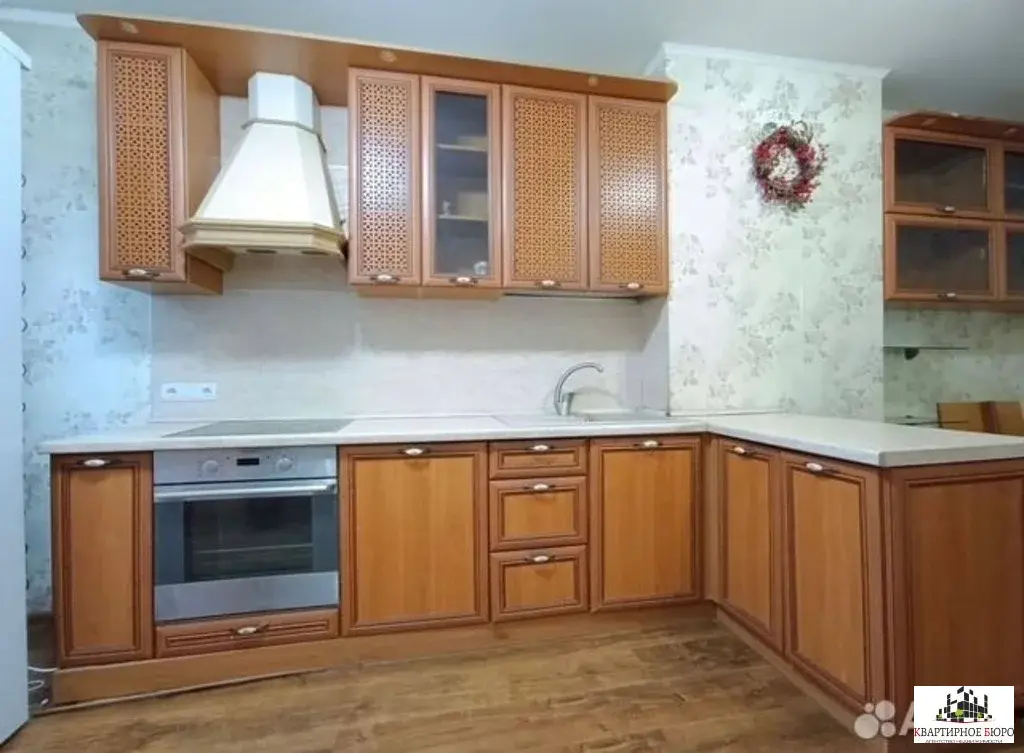 Продам 3-комнатную с кухней 16,5 кв.м. - Фото 1