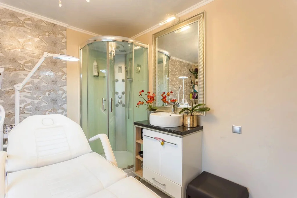 Продается действующий салон красоты "Черная кошка" 103 м2 - Фото 7