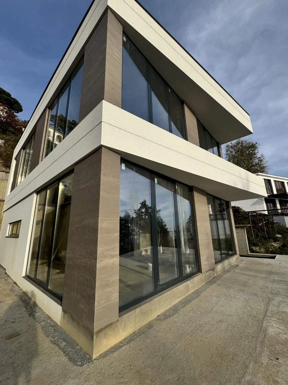 Дом 196 м2 на участке 4.6 сот. - Фото 2