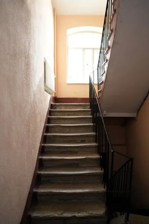 Продам 2-х комн. кв. в С-Петербурге от владельца: В.О., ул. Репина, 25 - Фото 7