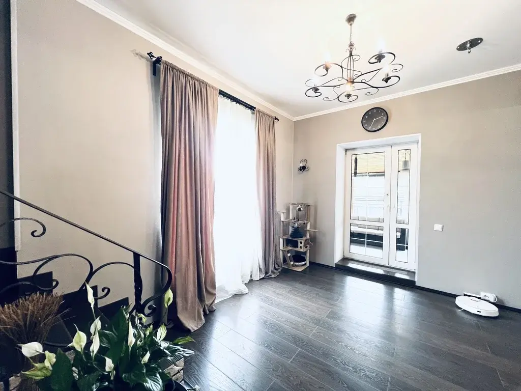 Дом 210м2 плюс мансарда 65м2 4 этажа с центр.коммуникациями - Фото 3