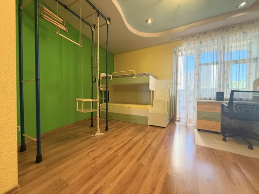 Продам трехкомнатную (3-комн.) квартиру, Коминтерна ул, 127, Нижний... - Фото 10