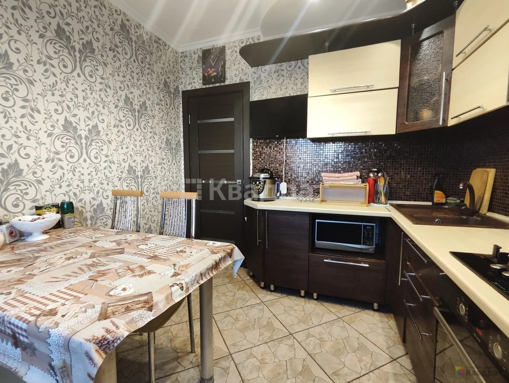 Уютная 4-к квартира в удачно расположенном доме! - Фото 11