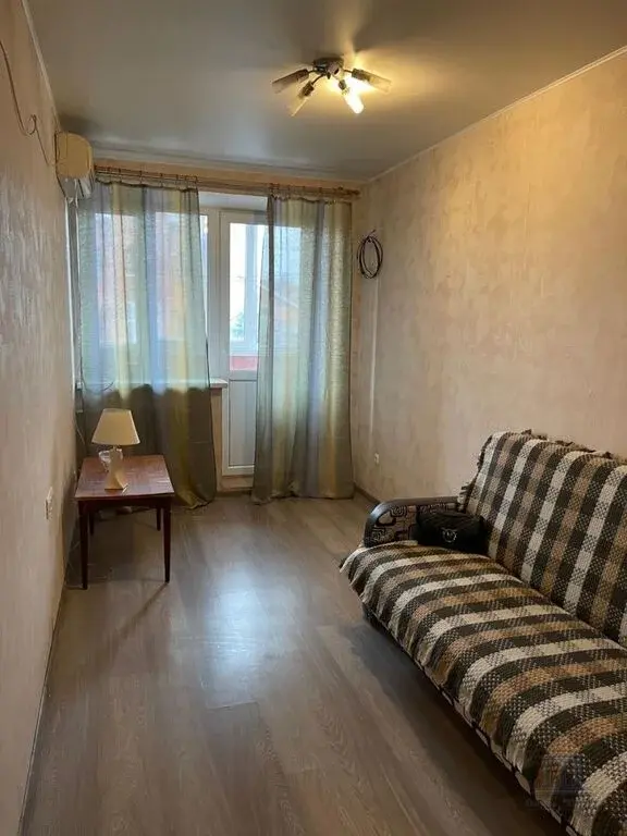 Продаю 1 к квартиру в новом доме на Обсерваторной Нижнетемерницкий - Фото 0