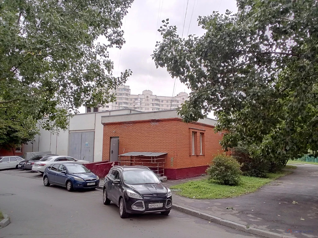 Продажа торгового помещения, ул. Верхние Поля - Фото 2