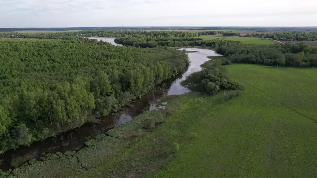 Участок 9 Га (кфх) на берегу водохранилища и возле дороги - Фото 19