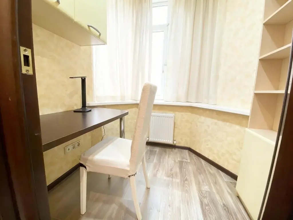 Продается 4-комнатная квартира с ремонтом,мебелью и кладовой в подарок - Фото 10