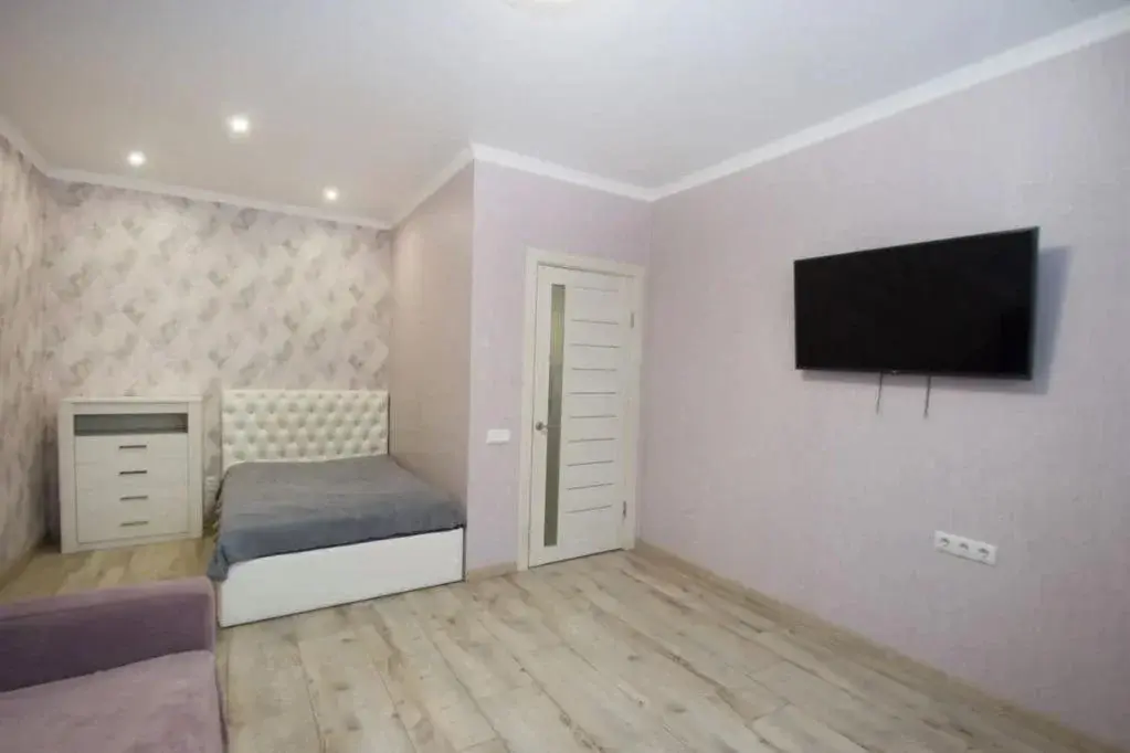 Сдам 1кв квартиру после ремонта с мебелью - Фото 2