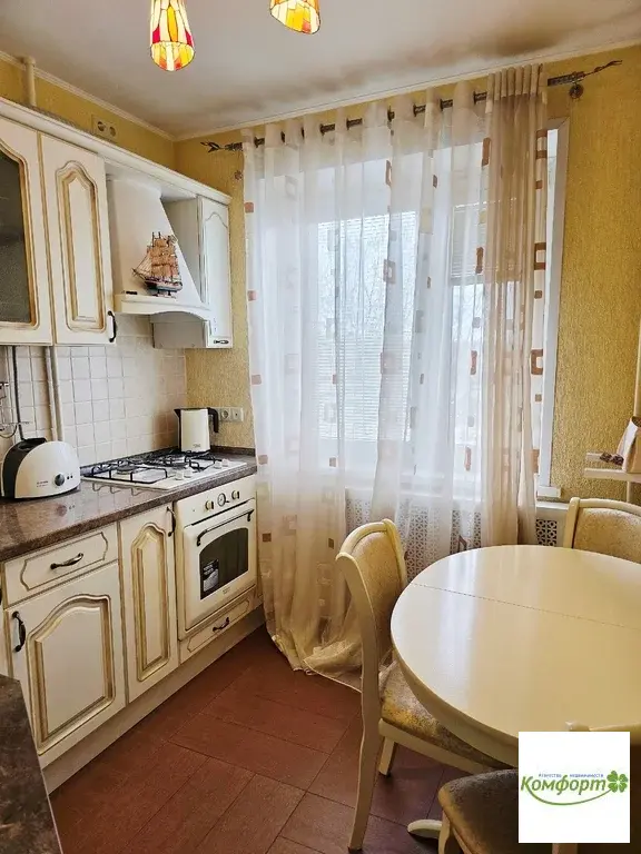 Продается 2 ком.квартира Раменский р-н, п. Кратово, ул.Мичурина, д.4 - Фото 0