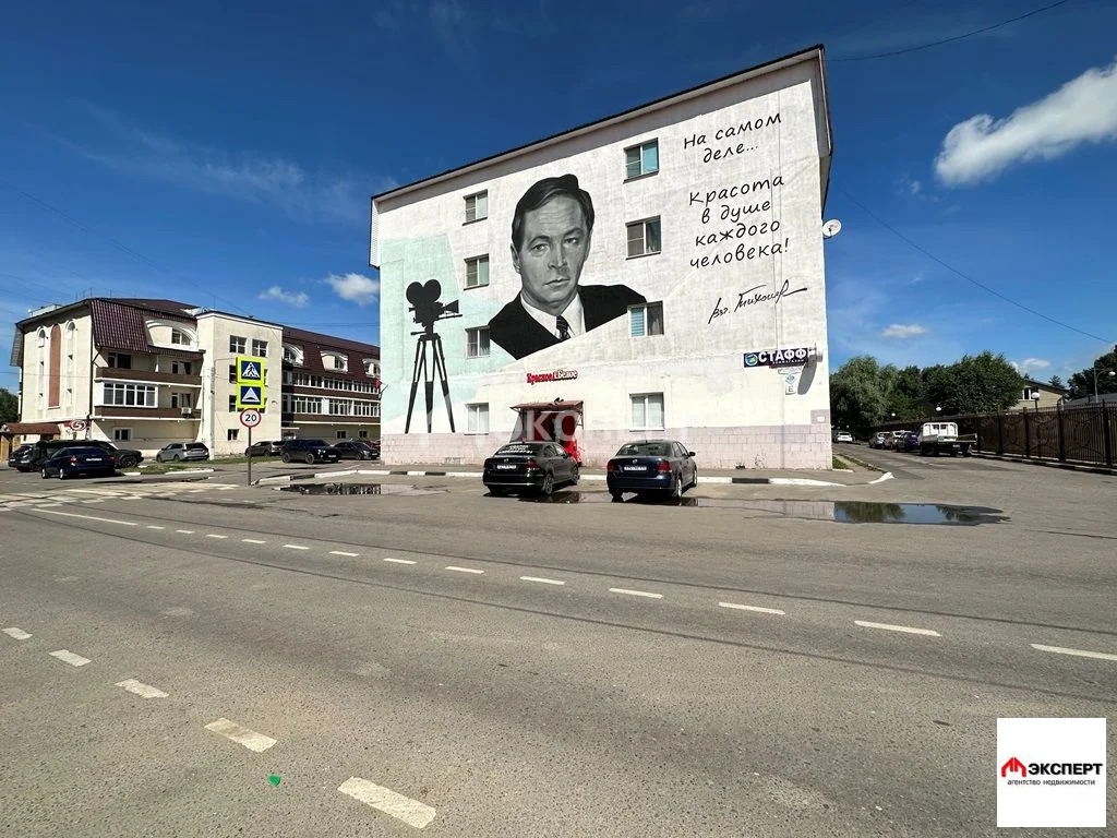 2-комнатная квартира, ул. Тихонова - Фото 1