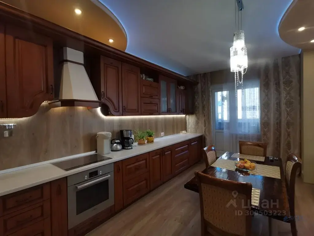 Купить четырехкомнатную квартиру 88.5м Портовая ул., 29, Магадан, ... - Фото 1