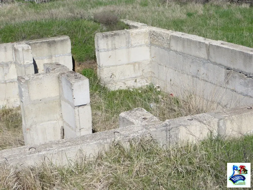 Продам большой участок с капитальным фундаментом. - Фото 2