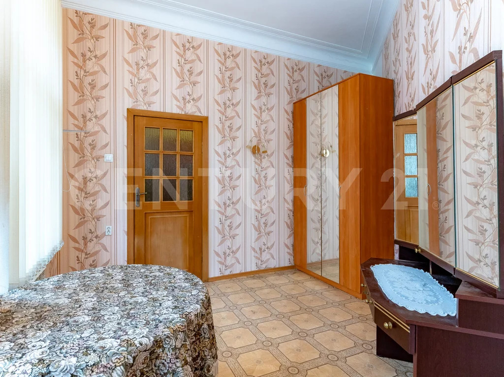 Продажа квартиры, м. Нарвская, Старо-Петергофский пр-кт. - Фото 1