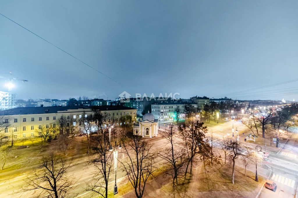 Санкт-Петербург, Большой проспект Васильевского острова, д.56, комната ... - Фото 1