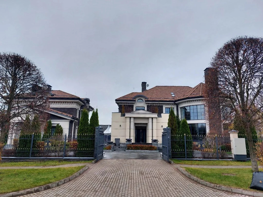 Коттедж 780 м2 на участке 44 сот. - Фото 2