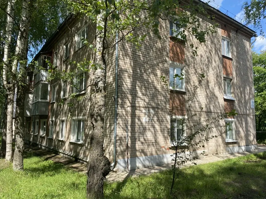 Продам 3-х комнатную квартиру в Можге - Фото 1