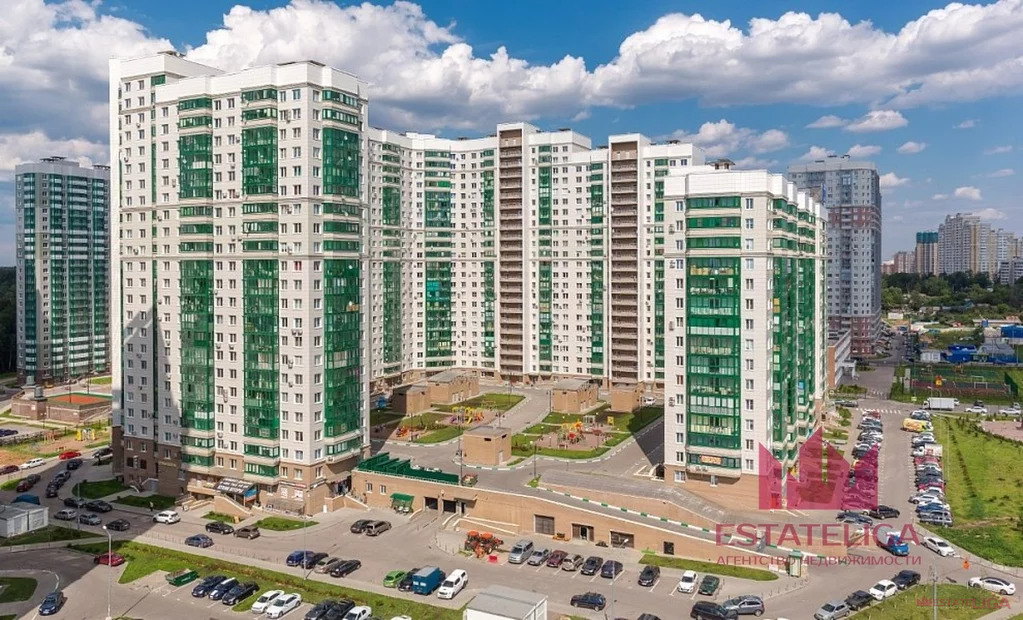 Продажа гаража, Красногорск, Красногорский район, бульвар Космонавтов - Фото 0
