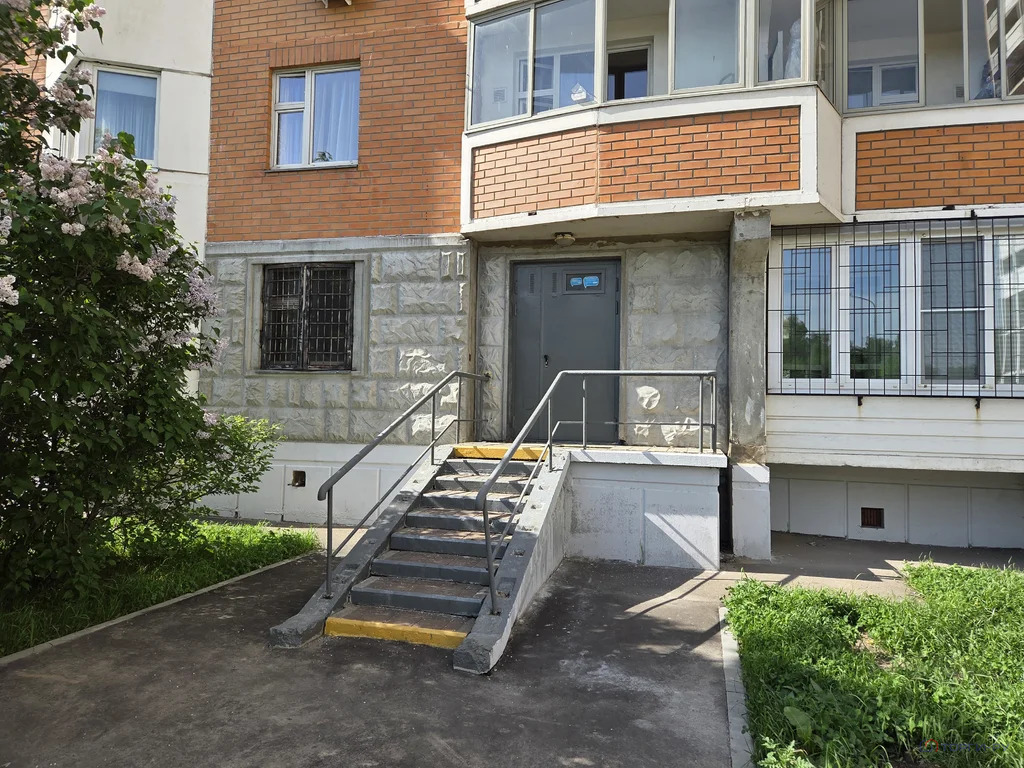 Продажа торгового помещения, 9-я Северная линия - Фото 3