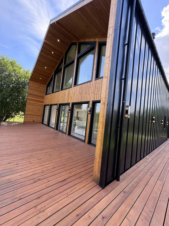 Дом 390 м2 на участке 8 сот. (барнхаус) от собственника - Фото 1