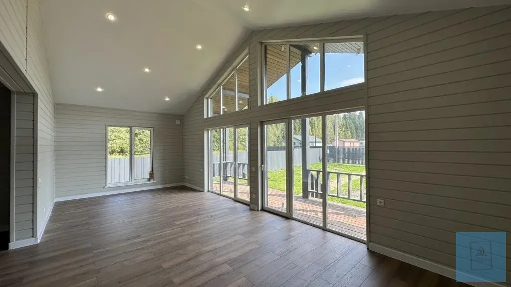 дом 117 м2 с коммуникациями и ремонтом на участке 6 соток - Фото 7