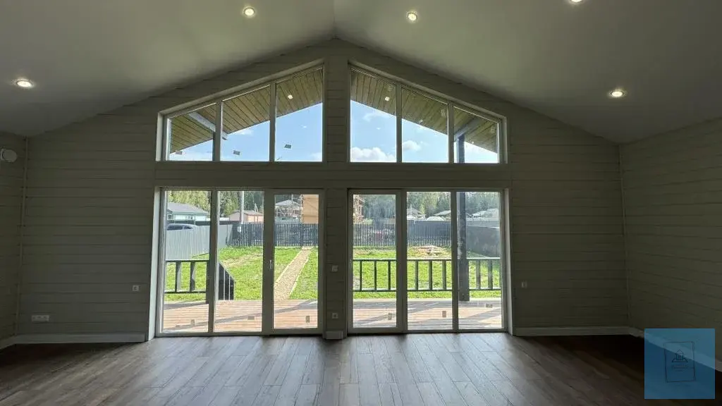 дом 117 м2 с коммуникациями и ремонтом на участке 6 соток - Фото 8