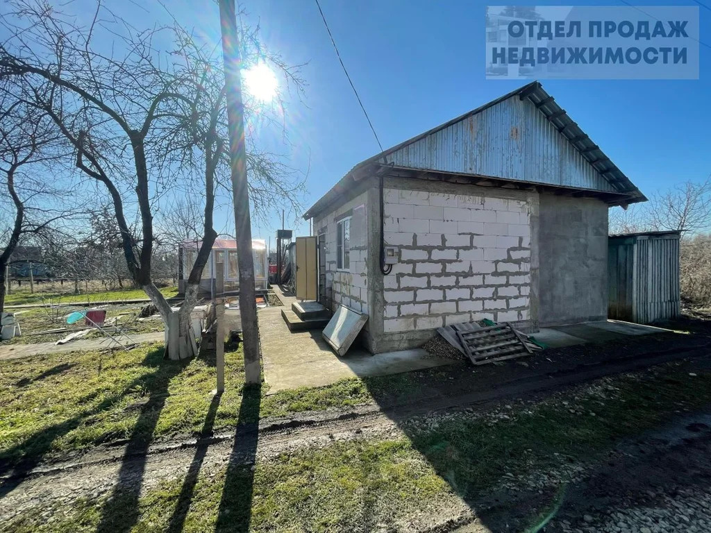 Уютная дача с теплицей - Фото 0
