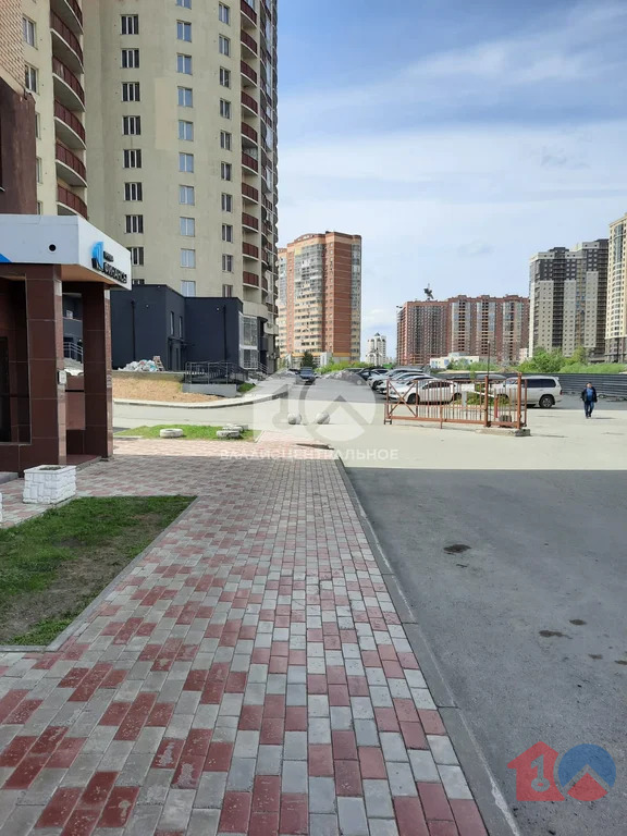 городской округ Новосибирск, Новосибирск, улица Галущака, д.15, ... - Фото 2