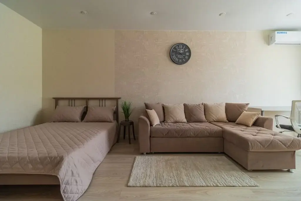 В аренду предлагается 1-комнатная квартира - Фото 0