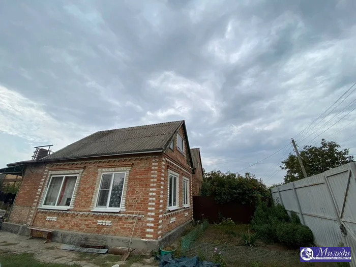 Продажа дома, Батайск, Каштановая улица - Фото 0