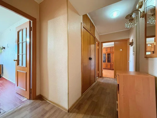 Продам двухкомнатную (2-комн.) квартиру, Бориса Панина ул, 5, Нижни... - Фото 1