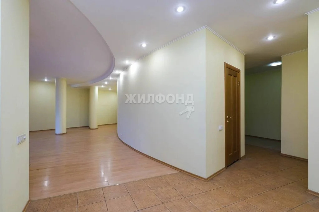 Продажа квартиры, Новосибирск, ул. Серебренниковская - Фото 1