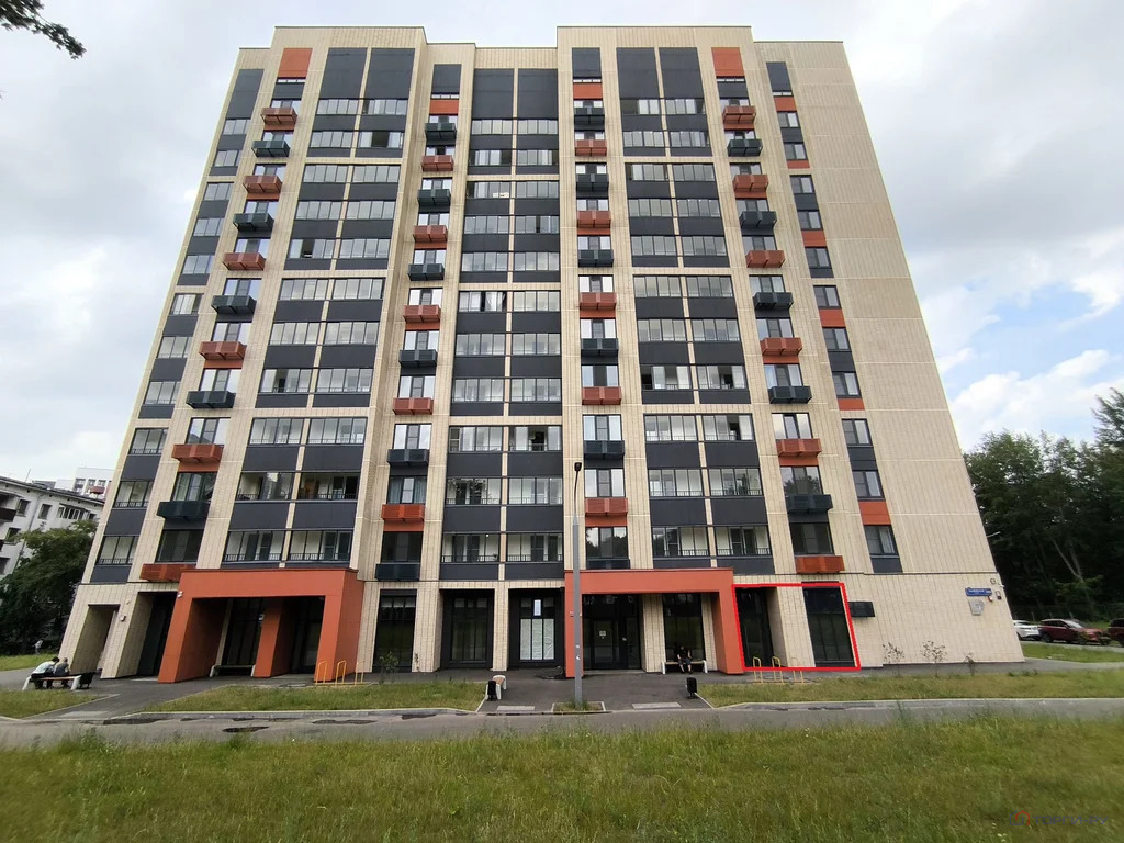 Продажа торгового помещения, ул. Базовская - Фото 2