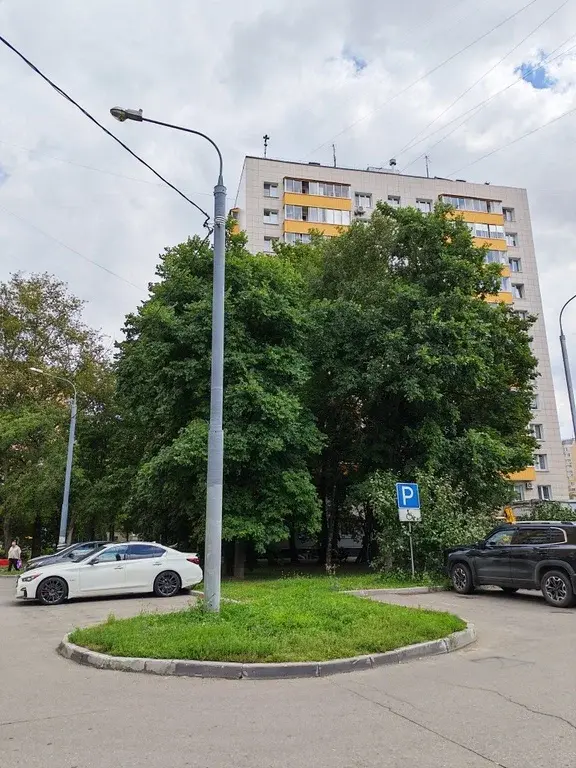 2-к.Бескудниковский б-р,, д.40к1 - Фото 1