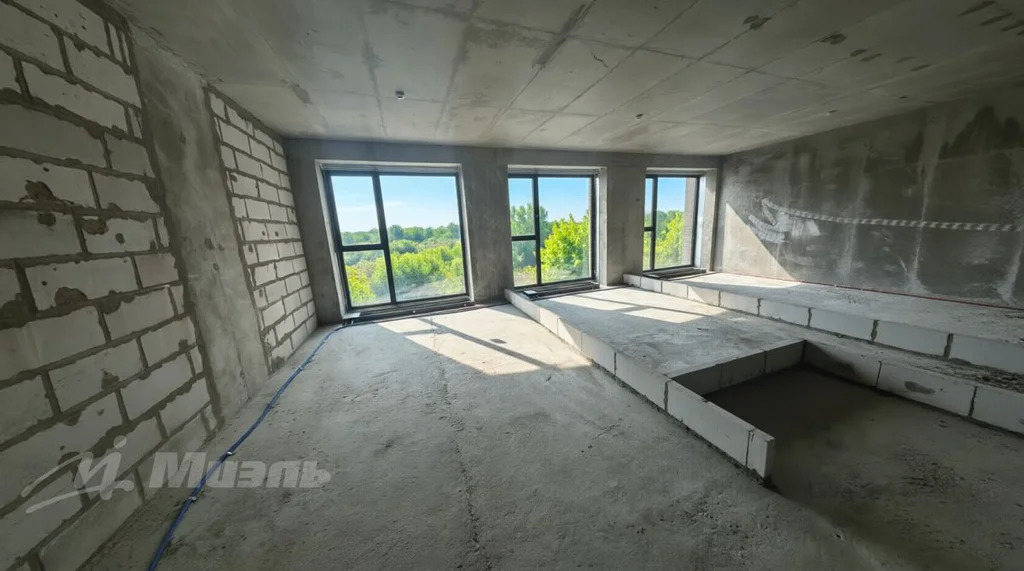 Продажа 3-к квартиры, 80,4  км.м., 8/52 этаж - Фото 2