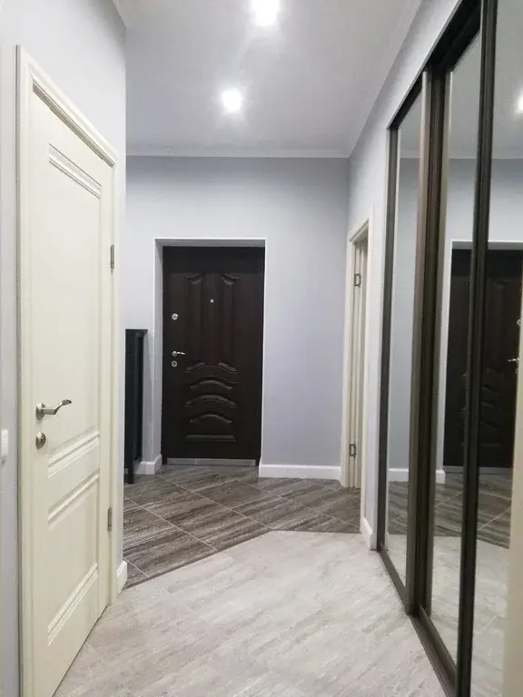 Современный дом у озера - Фото 3