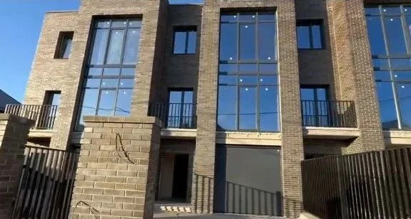 Продажа таунхауса, Оренбург, улица Российская - Фото 1