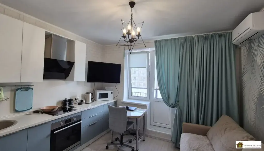 Продается студия с евро-ремонтом ул. Безымянная, д. 4 - Фото 1