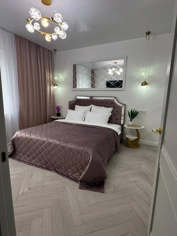 Сдается 2-комн. квартира 60 кв.м., люксремонт, терраса, техника - Фото 1