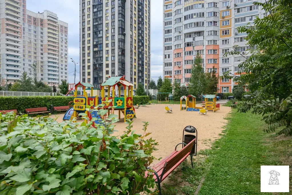 Двухкомнатная квартира с дизайнерским ремонтом - Фото 1