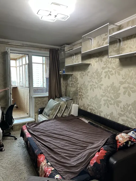 Комната 15 кв.м  с большой Лоджией рядом с м.Зябликово - Фото 1