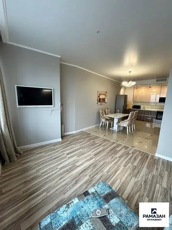 2-ком квартира ул.Альберта Камалеева, дом 1 - Фото 1