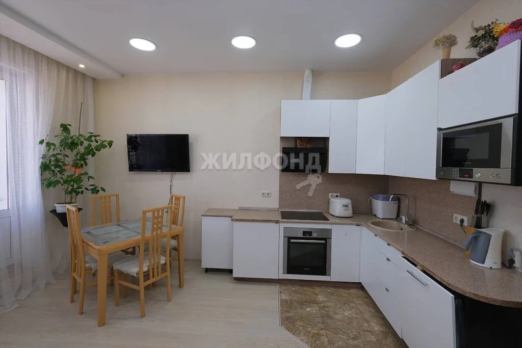 Продажа квартиры, Новосибирск, ул. Семьи Шамшиных - Фото 1