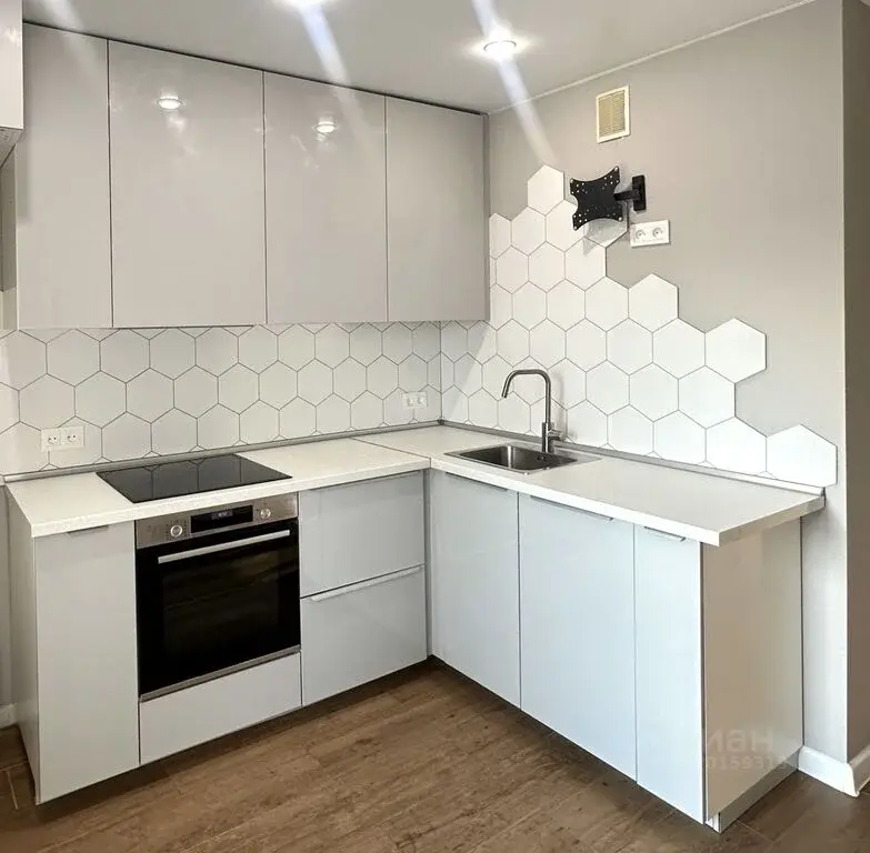 Купить однокомнатную квартиру 36.3м бул. Солнечный, 13, Московская ... - Фото 2