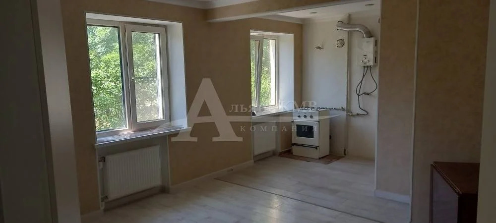 Продажа квартиры, Минеральные Воды, ул. 50 лет Октября - Фото 0