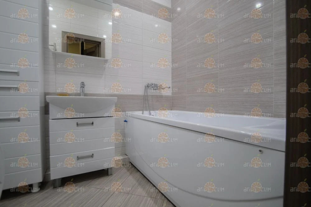 2-комн. квартира - Фото 10