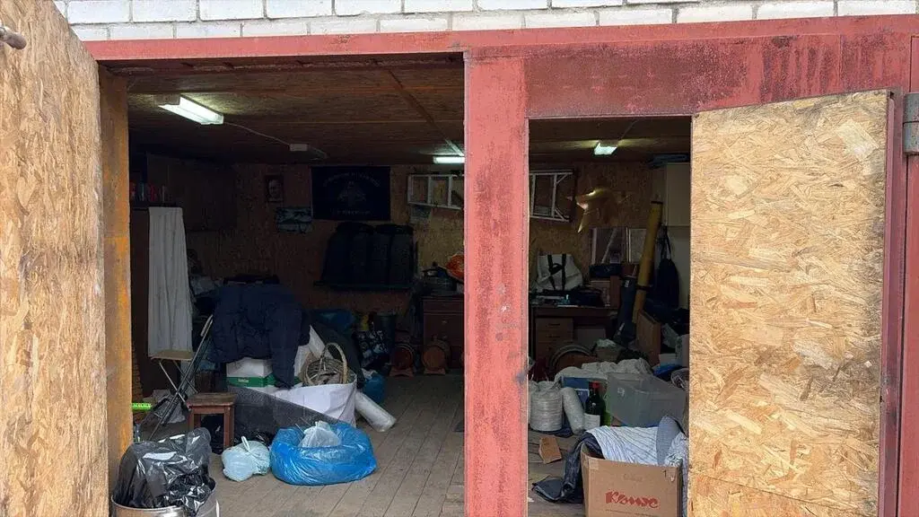 Двухэтажный кирпичный гараж 69,4 кв.м свободная продажа - Фото 2